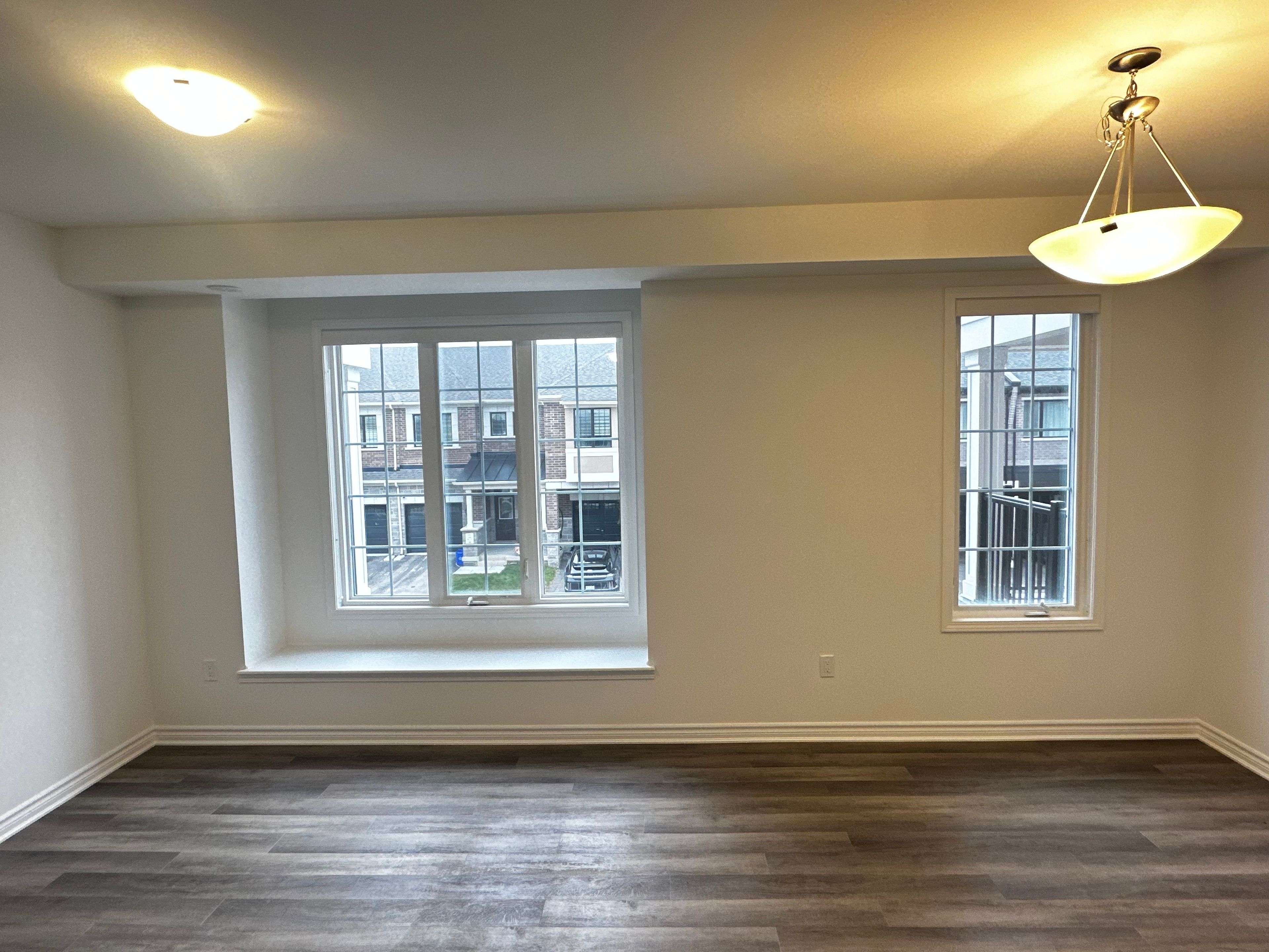 1259 Lily CRES #12, Milton, ON L9E 2C1