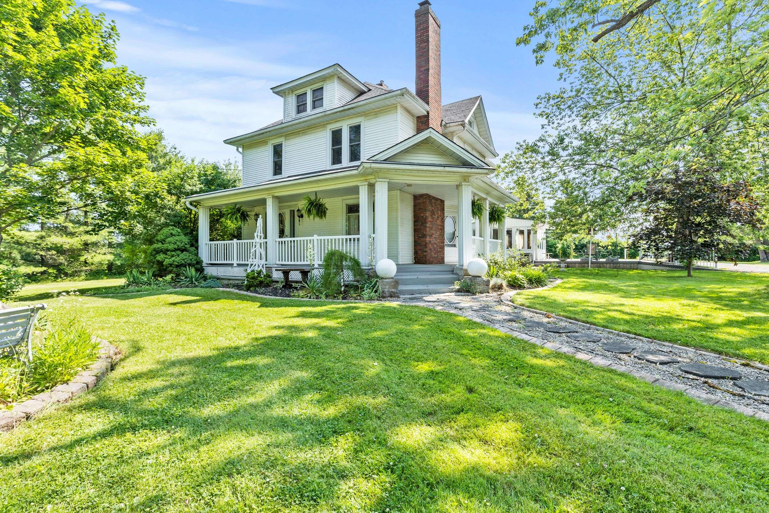 3362 Montrose RD, Fort Erie, ON L3B 5N7