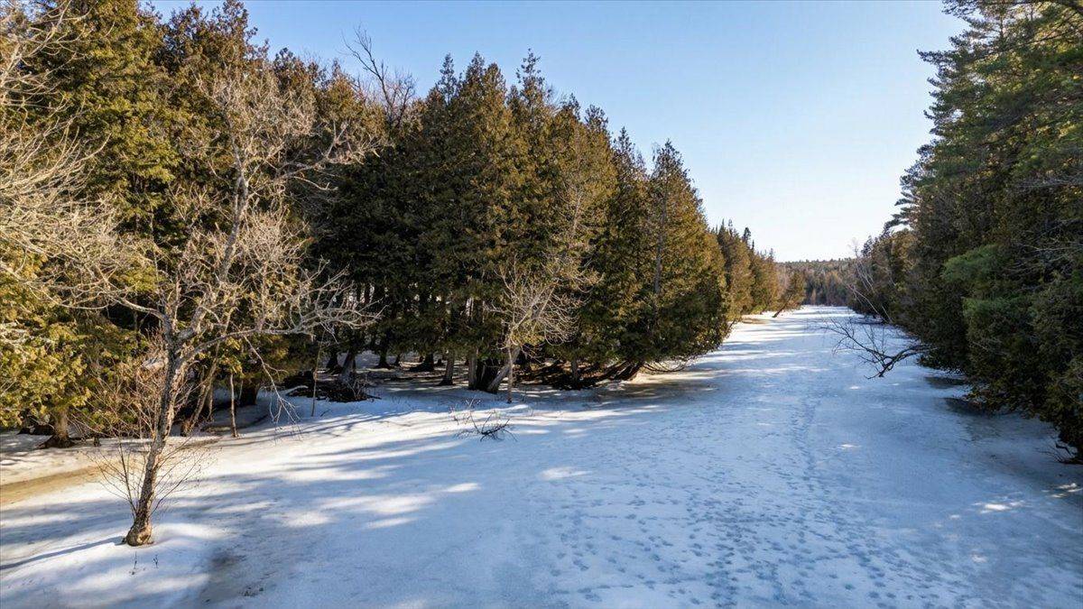 Pt Lt 9-10 Conc 7 Egan CT, Bancroft, ON K0L 1C0