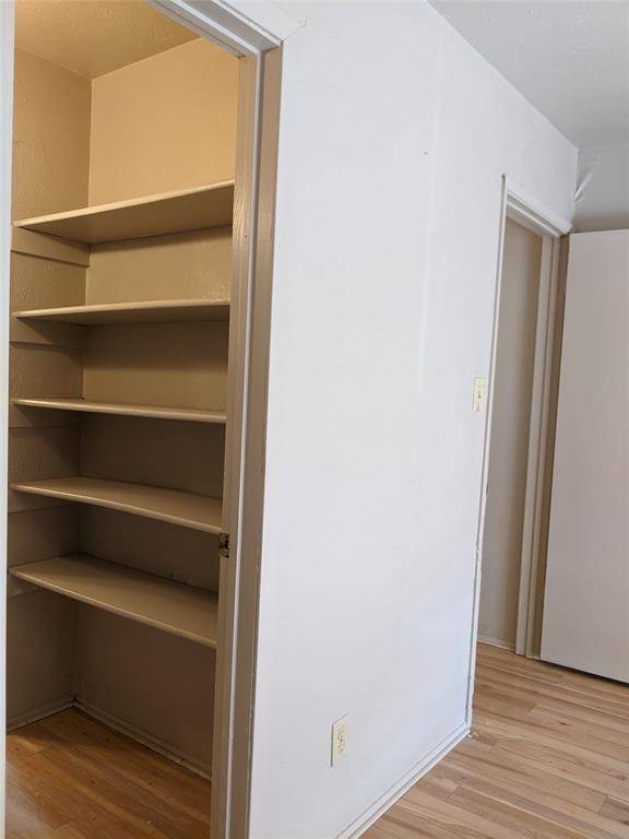 2433 Limestone Drive, Arlington, TX 76014