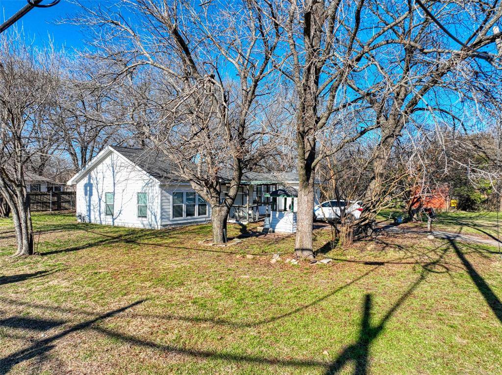 305 E Belt  Line Road, Wilmer, TX 75172