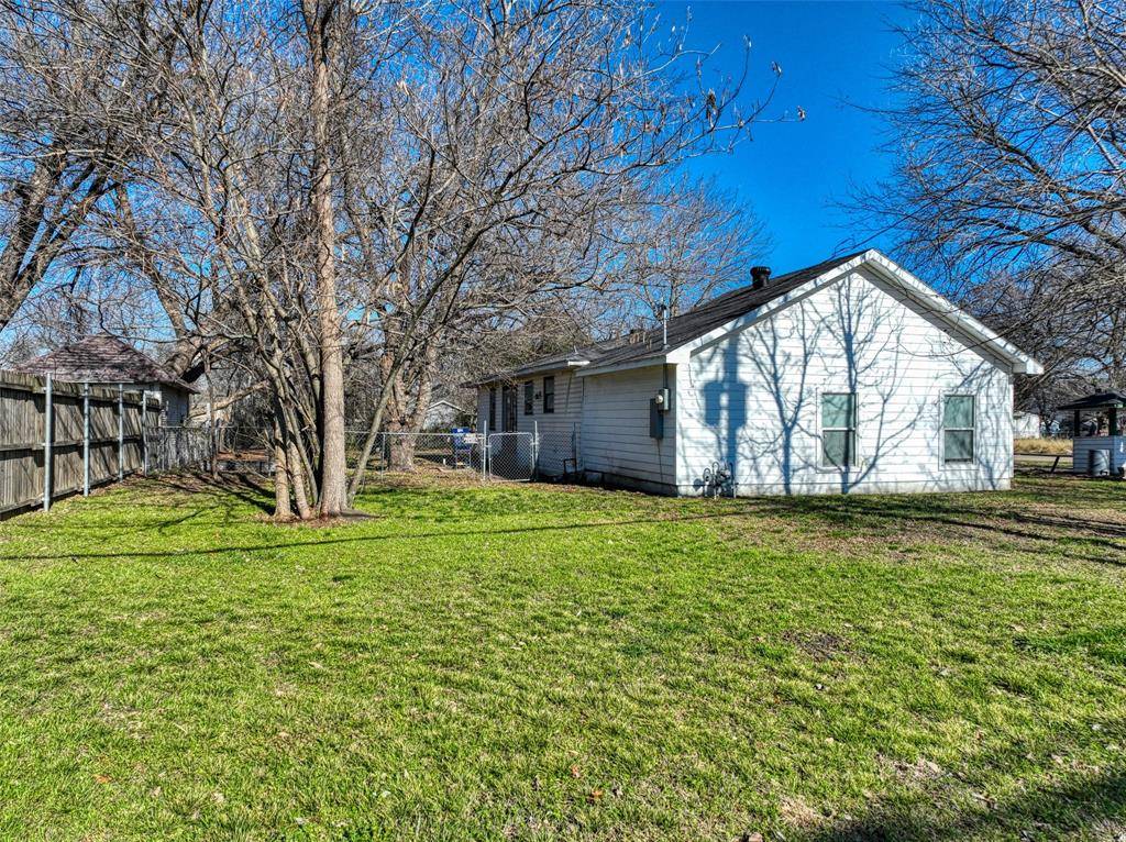 305 E Belt  Line Road, Wilmer, TX 75172