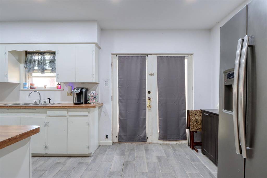 305 E Belt  Line Road, Wilmer, TX 75172