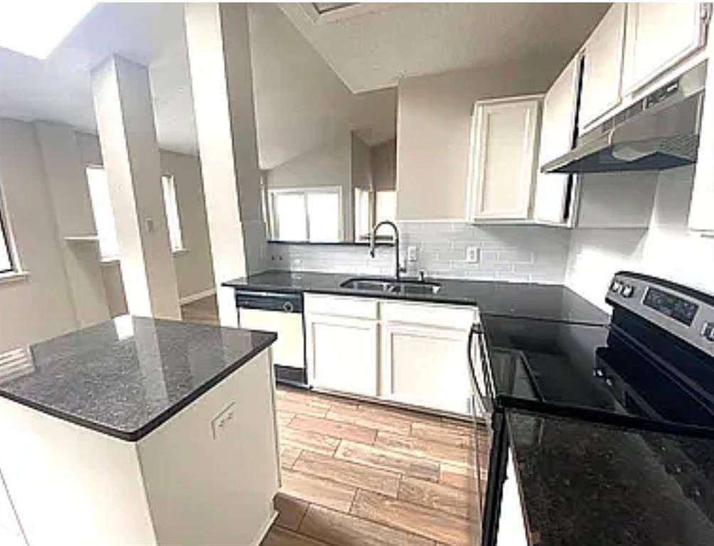 2614 TIMBERVIEW Circle, Corinth, TX 76210