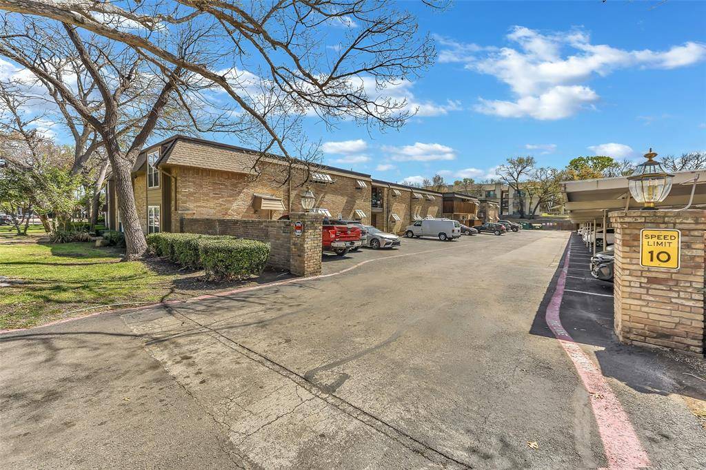 7906 Royal Lane #A, Dallas, TX 75230