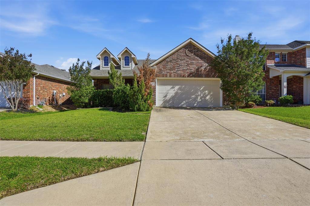 2421 Priscella Drive, Fort Worth, TX 76131
