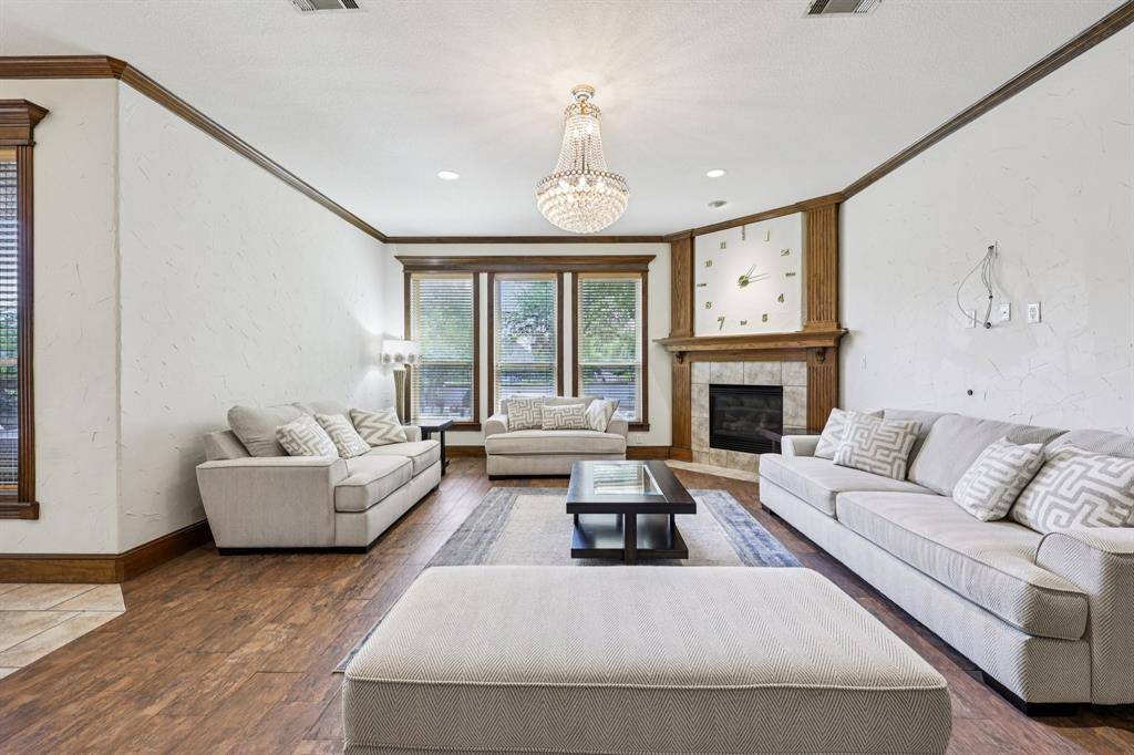 7260 Misty Glen Lane, Midlothian, TX 76065