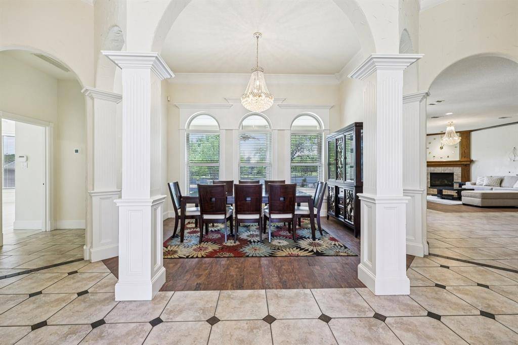 7260 Misty Glen Lane, Midlothian, TX 76065