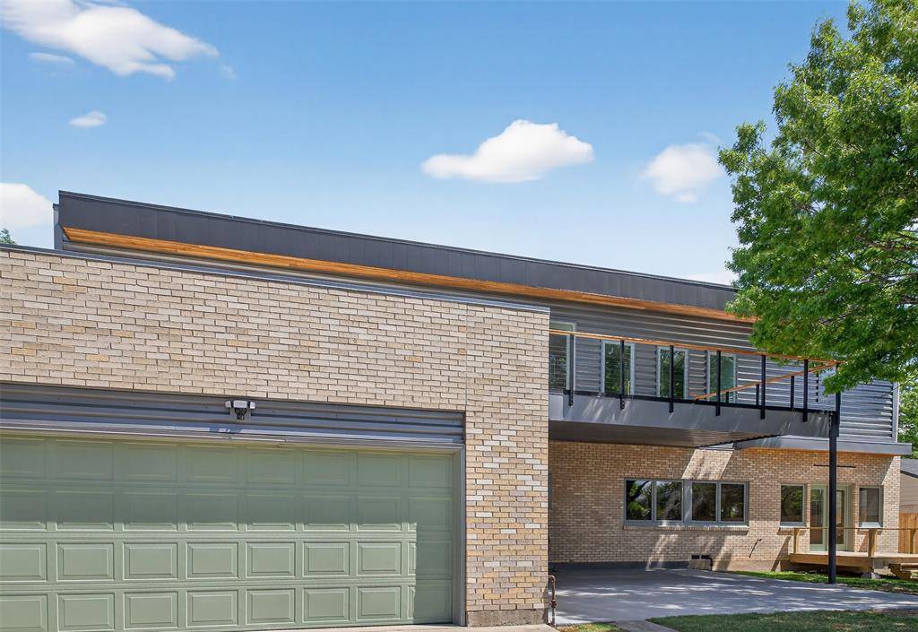 515 Aqua Drive, Dallas, TX 75218