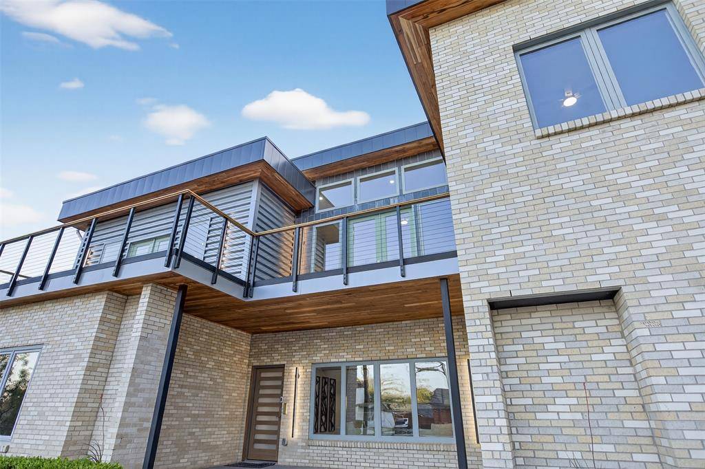 515 Aqua Drive, Dallas, TX 75218