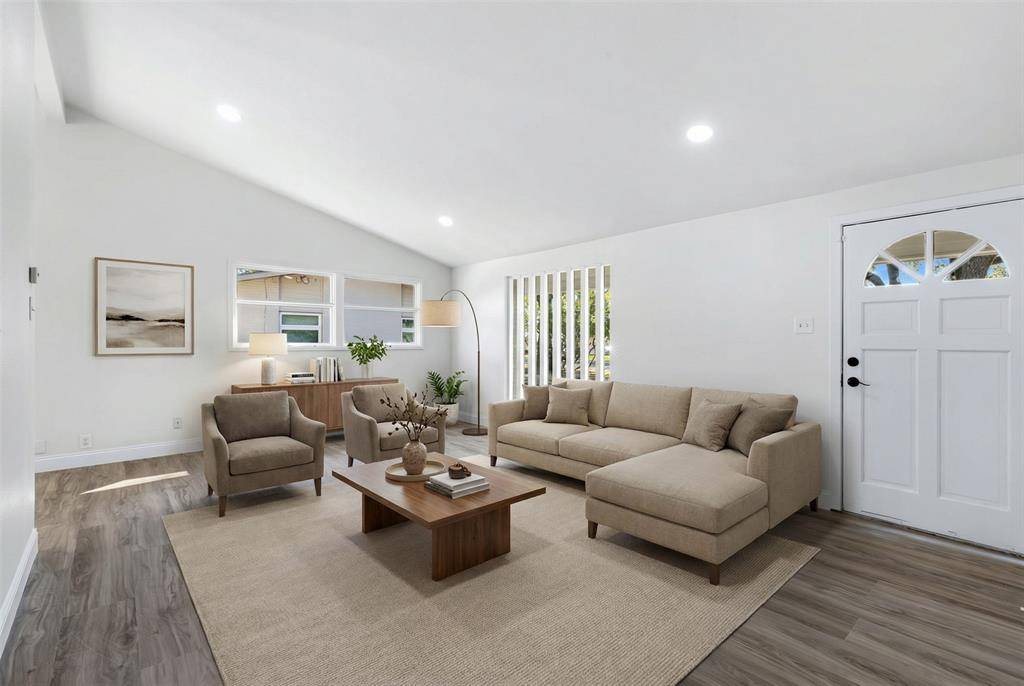 912 Warfield Way, Richardson, TX 75080