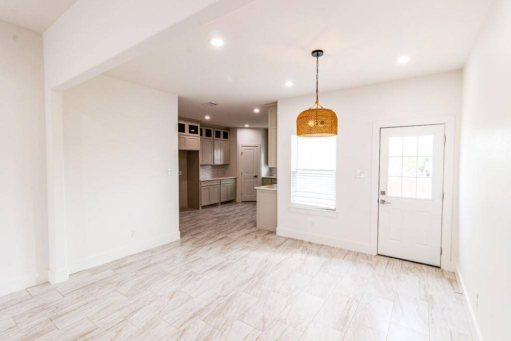 540 Highview Court, Godley, TX 76044