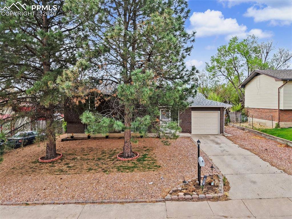 27 McBurney BLVD, Colorado Springs, CO 80911