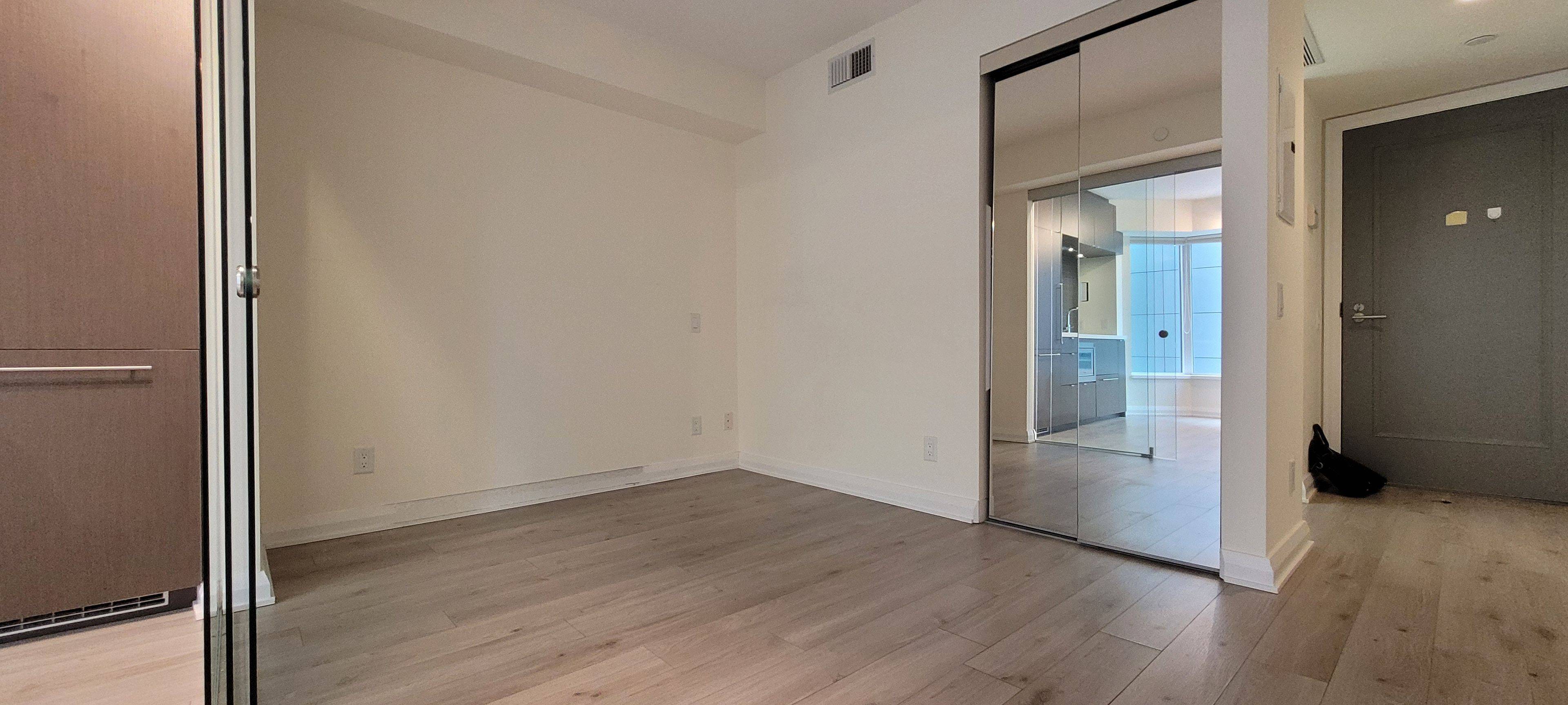 155 Yorkville AVE #605, Toronto C02, ON M5R 1C4