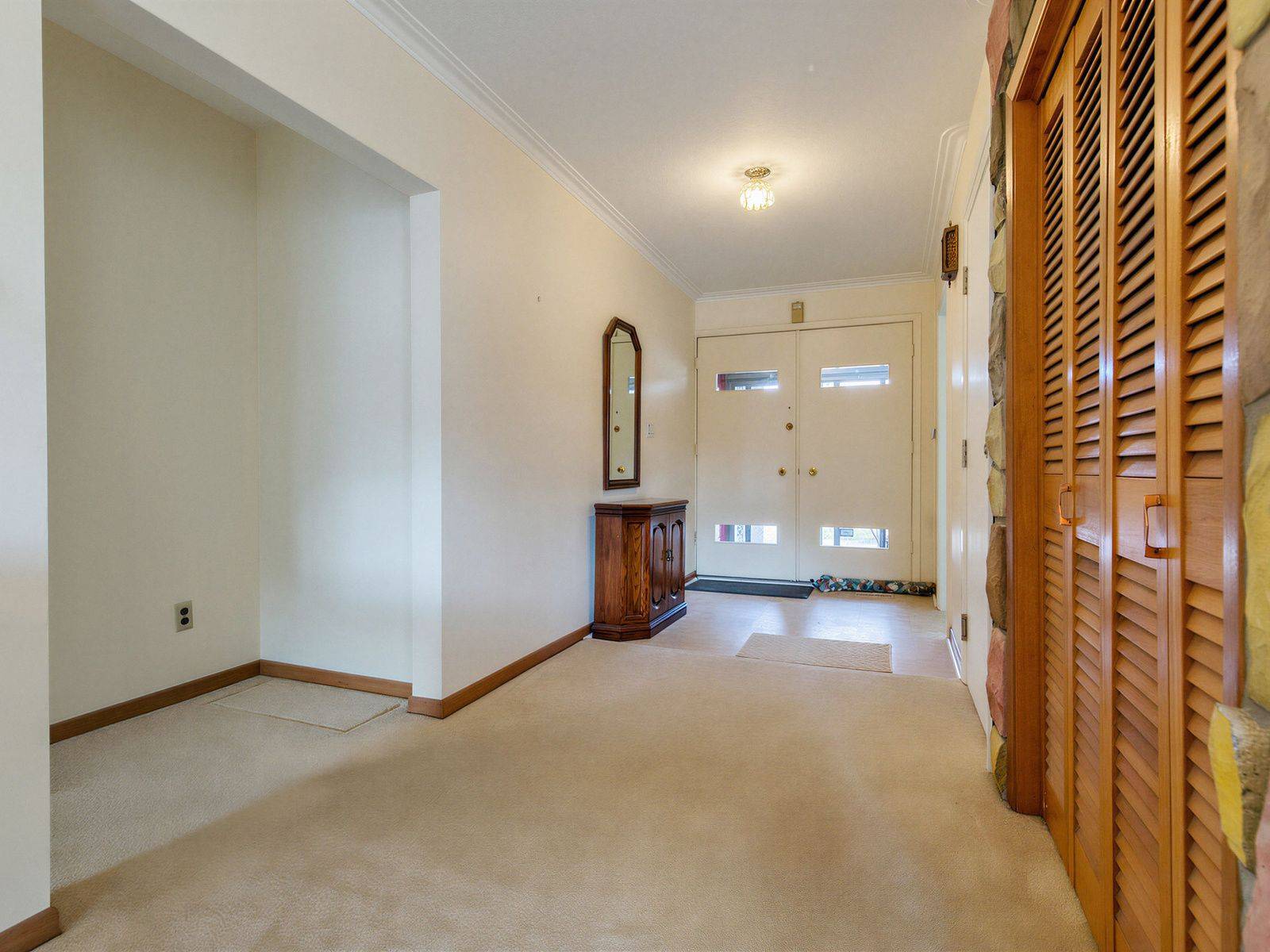 62 Felicity DR #Main, Toronto E09, ON M1H 1E3