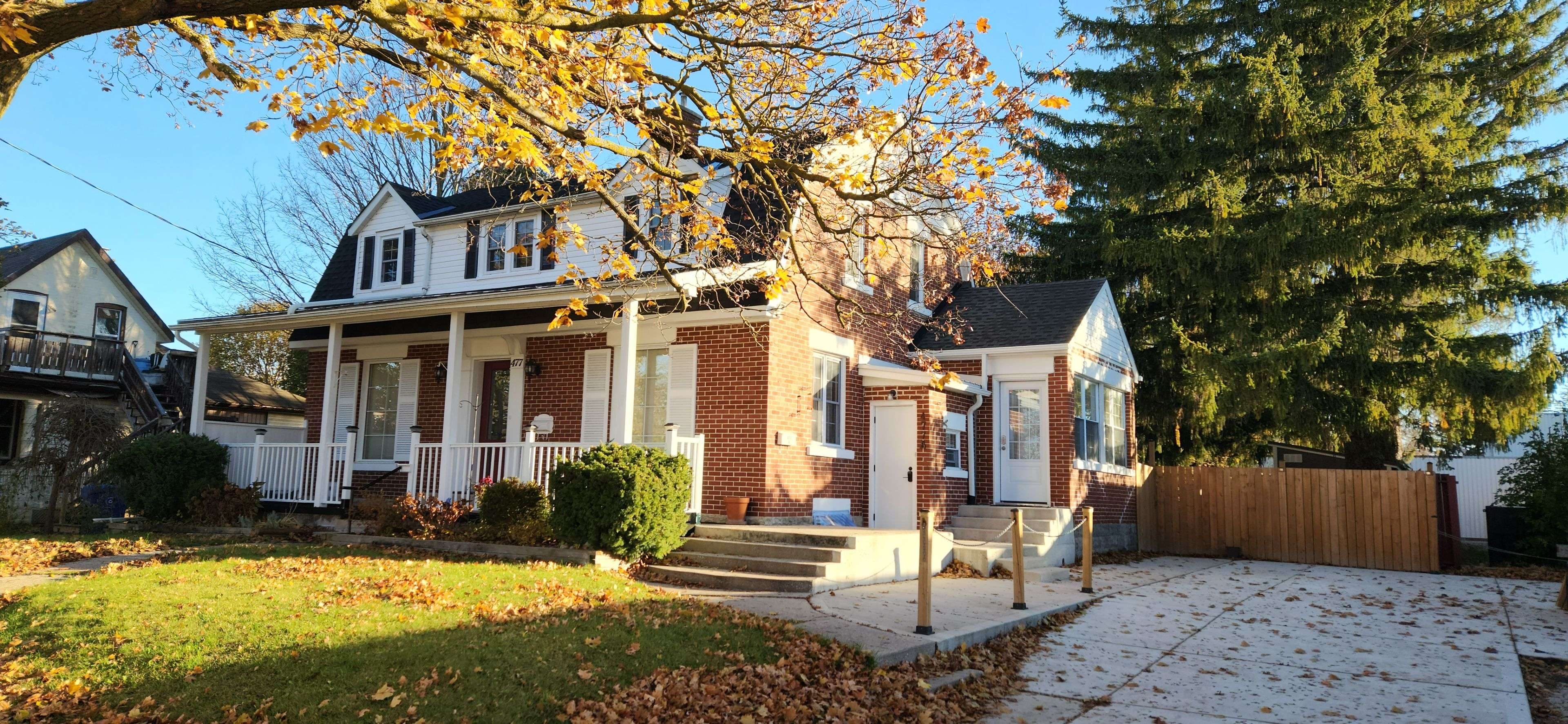 477 12th AVE, Hanover, ON N4N 2V1