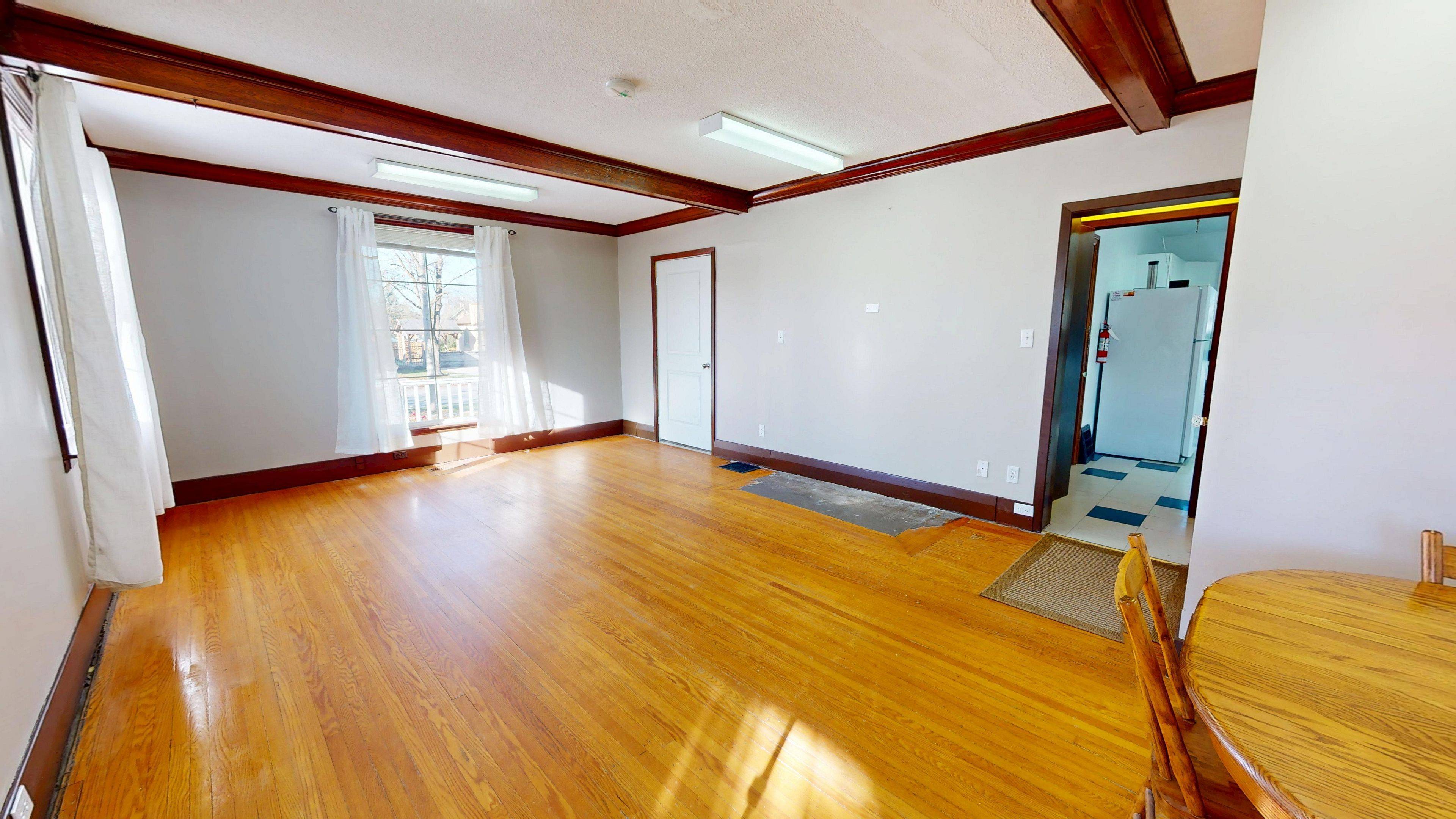 477 12th AVE, Hanover, ON N4N 2V1