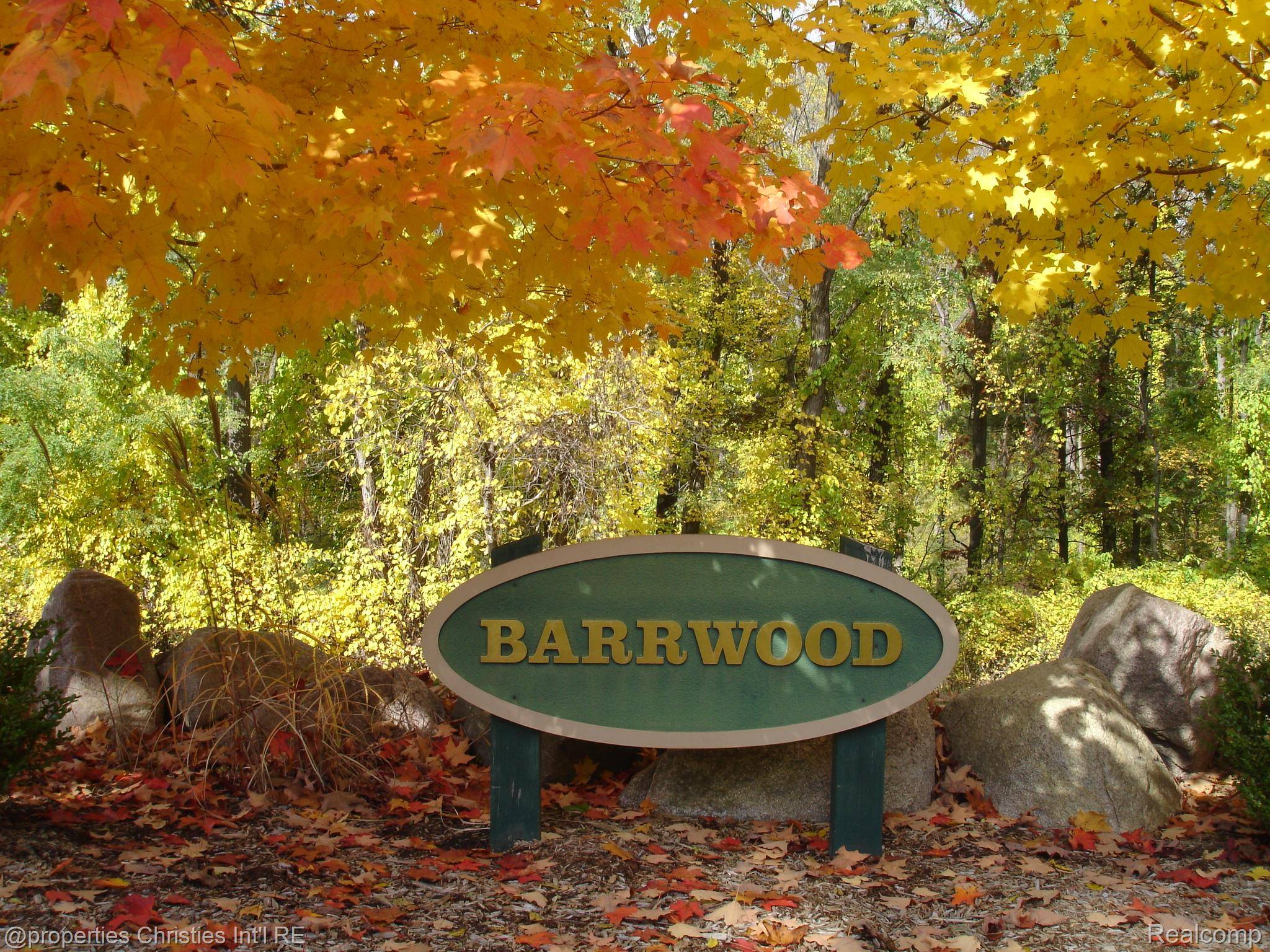 1451 Barrwood TRL, Oxford Village, MI 48371