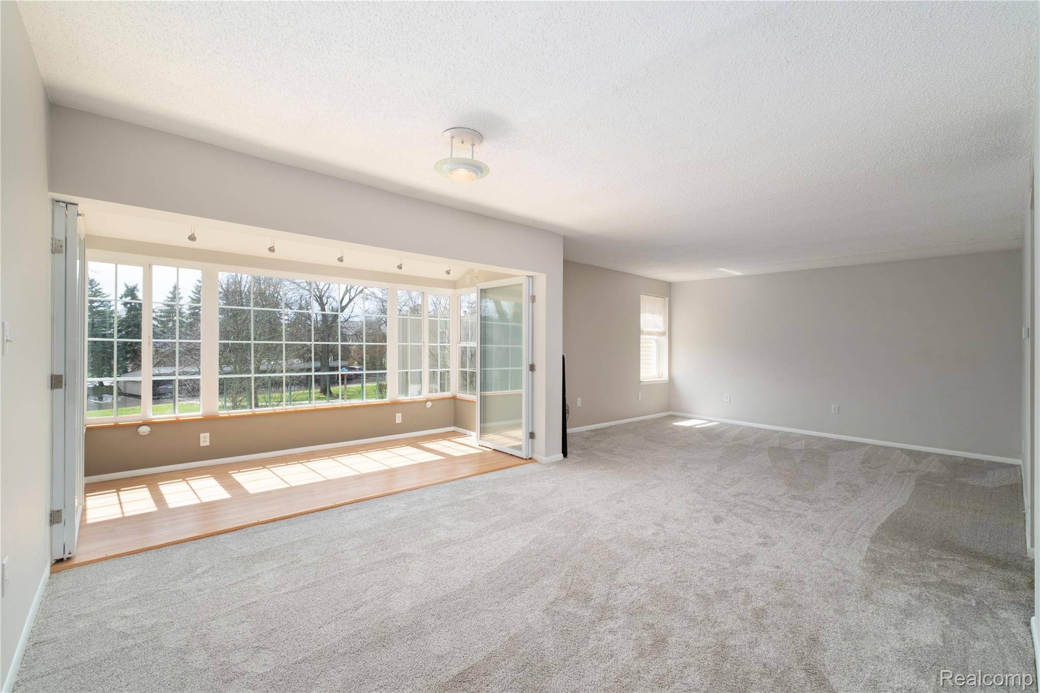 33241 Fargo ST #67, Livonia, MI 48152