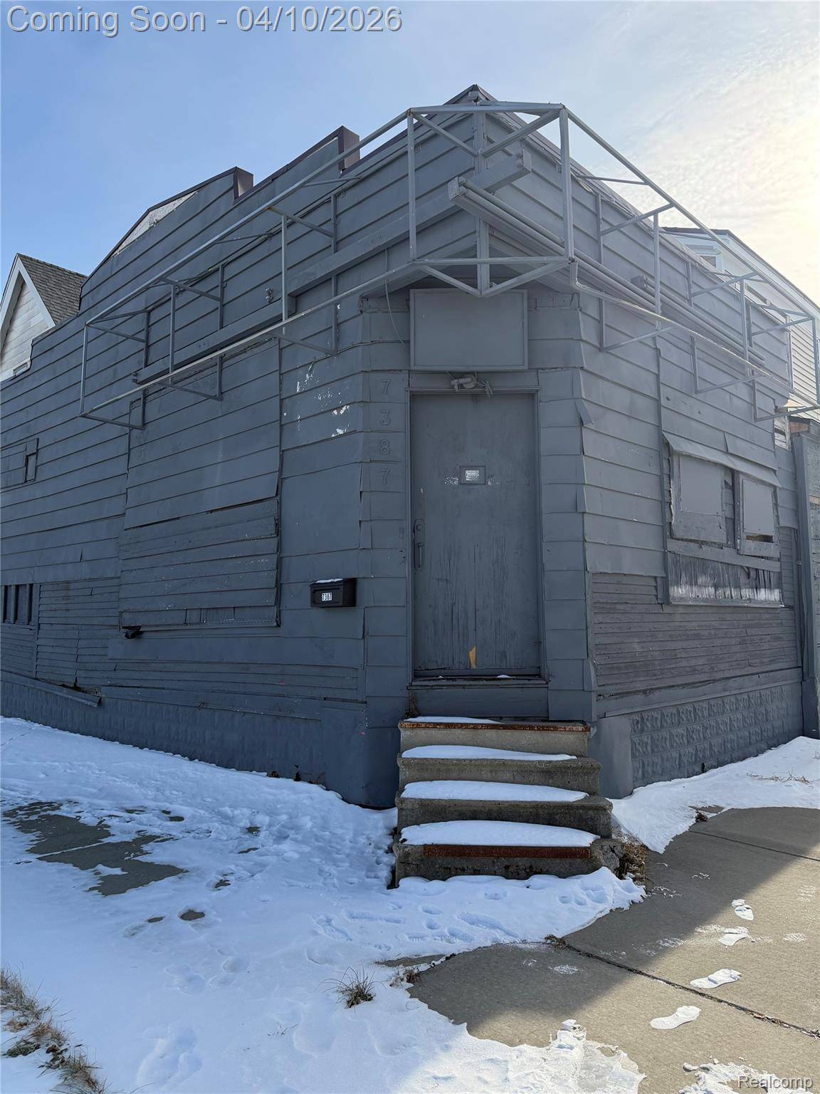 7387 Wheeler ST, Detroit, MI 48210