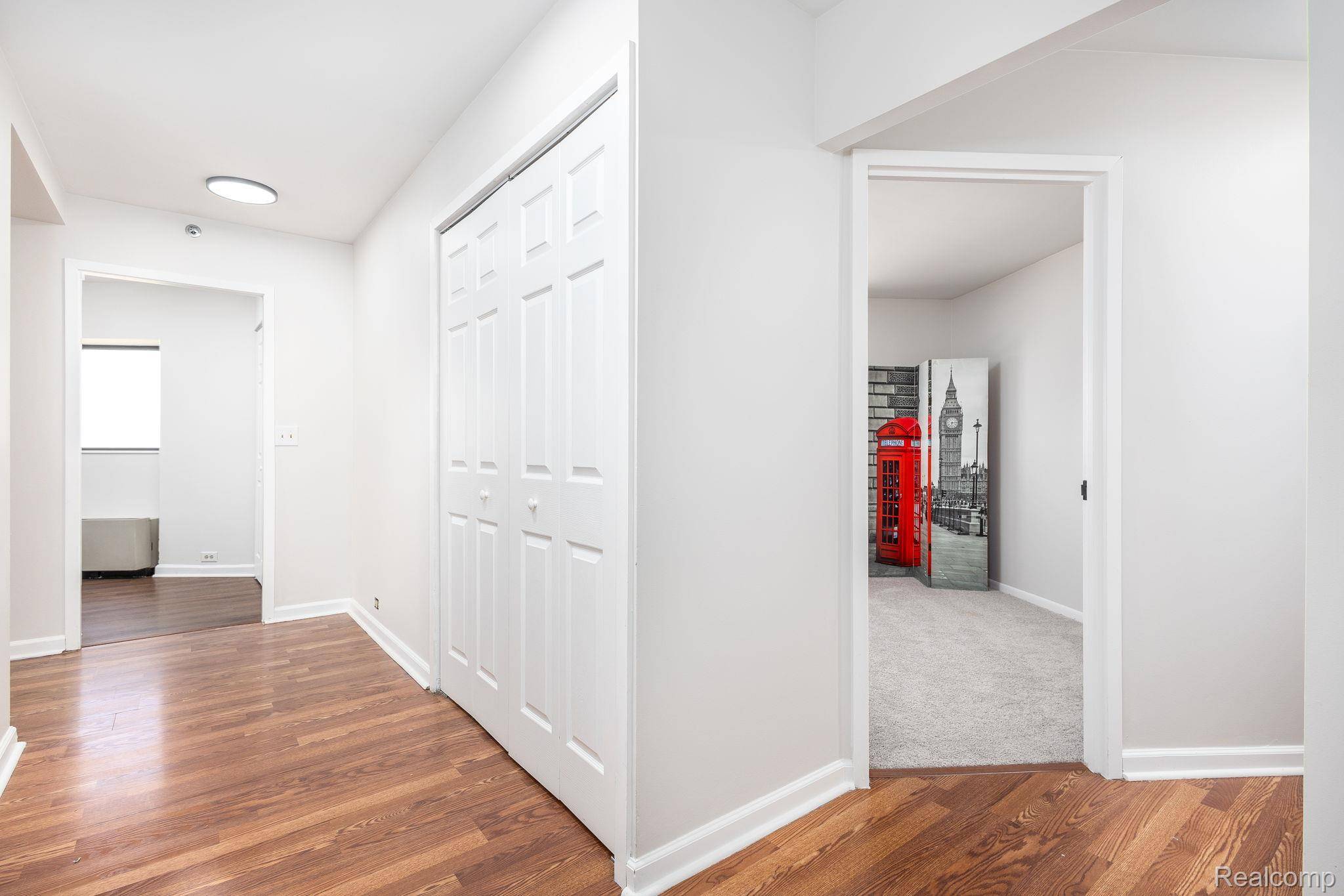 5000 Town CTR #2001, Southfield, MI 48075