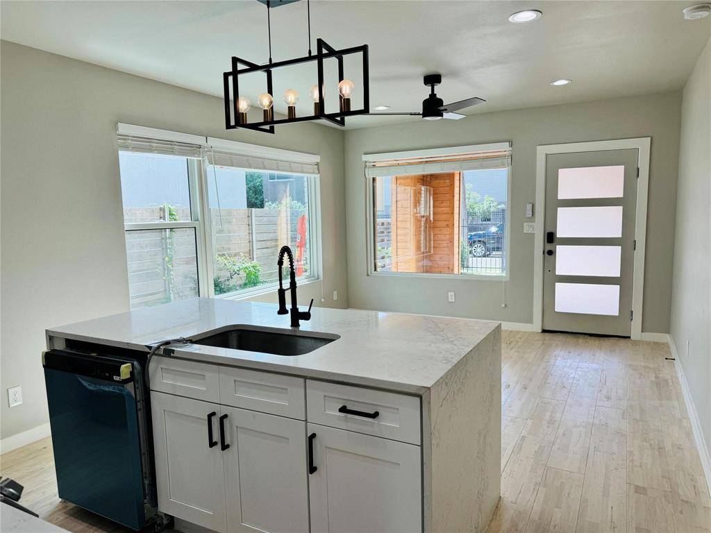 4609 Virginia Avenue #102, Dallas, TX 75204