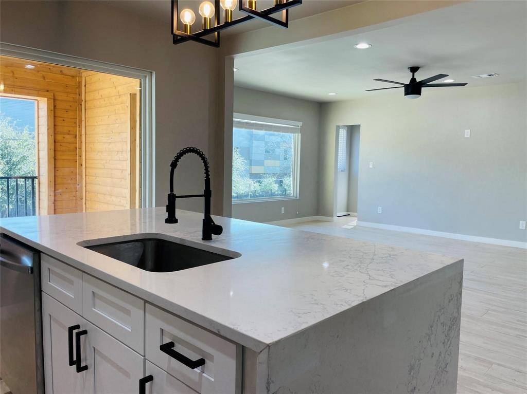 4609 Virginia Avenue #202, Dallas, TX 75204