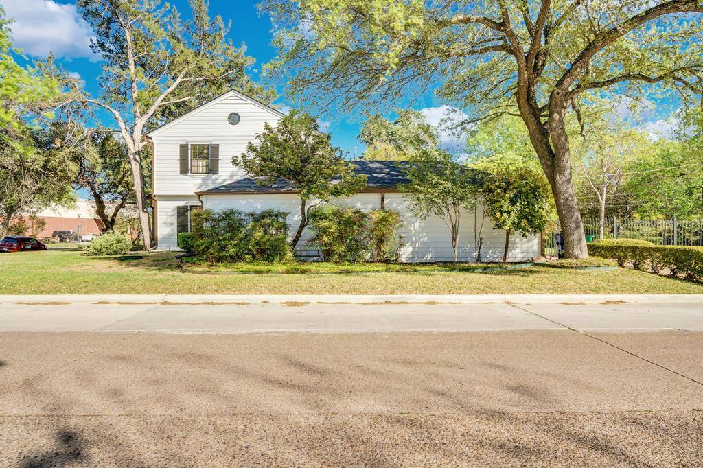 411 Sycamore Street, Waxahachie, TX 75165