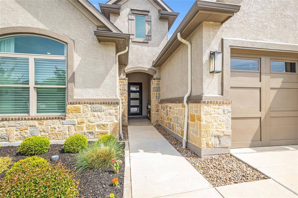 11012 Cartwright Drive, Denton, TX 76207