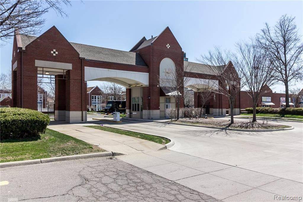 250 E Harbortown #1006 DR, Detroit, MI 48207