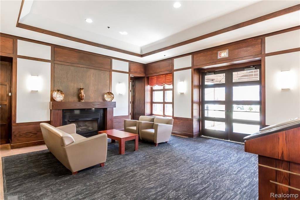 250 E Harbortown #1006 DR, Detroit, MI 48207