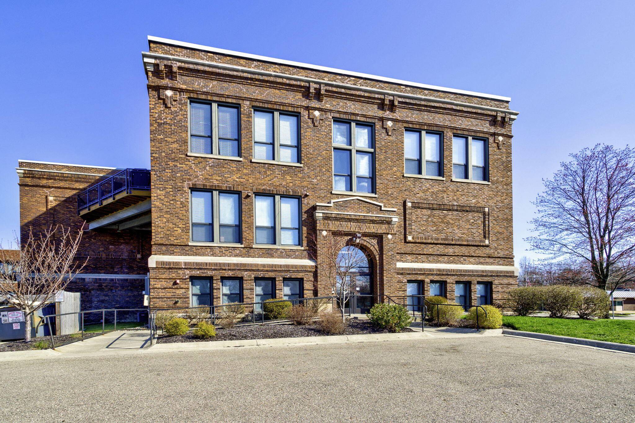 460 Broadway ST #204, South Haven City, MI 49090