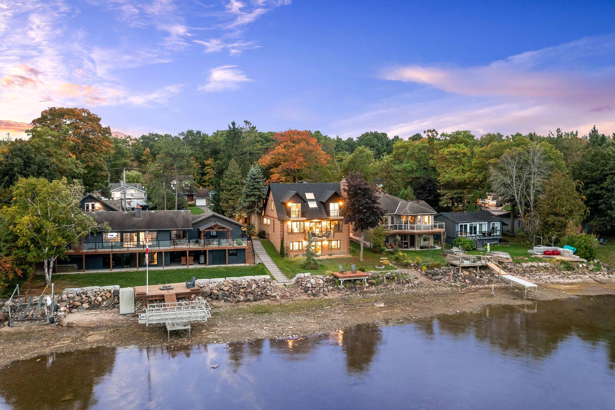 238 Robins Point RD, Tay, ON L0K 2A0