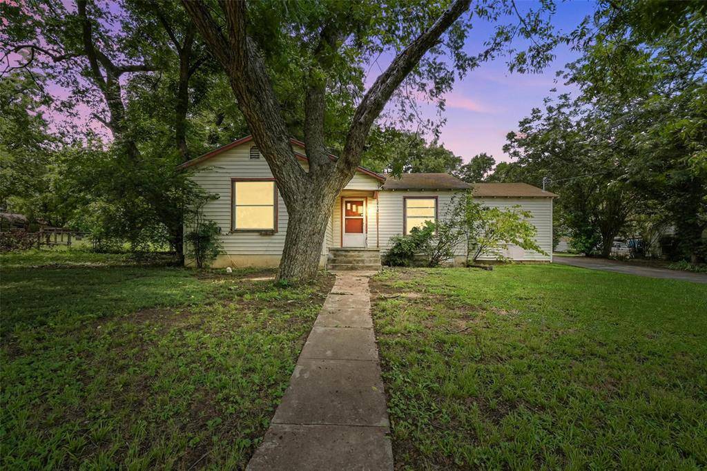 414 S Broadway Street, Bells, TX 75414