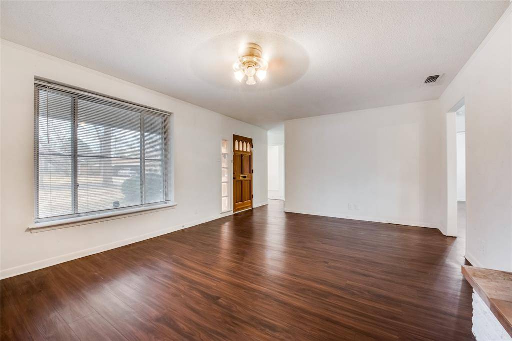 3711 E Devonshire Court, Irving, TX 75062