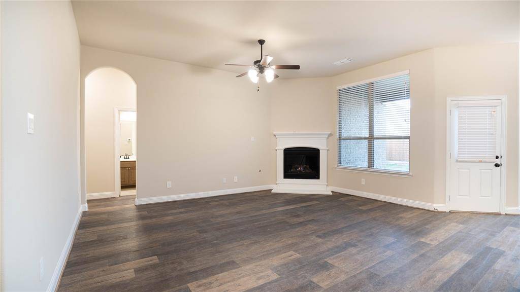 312 Delaford Drive, Forney, TX 75126