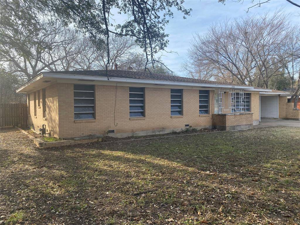 2408 Lake Air Drive, Waco, TX 76710