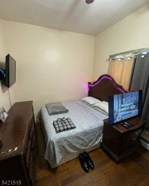 255 Franklin St, Elizabeth City, NJ 07206