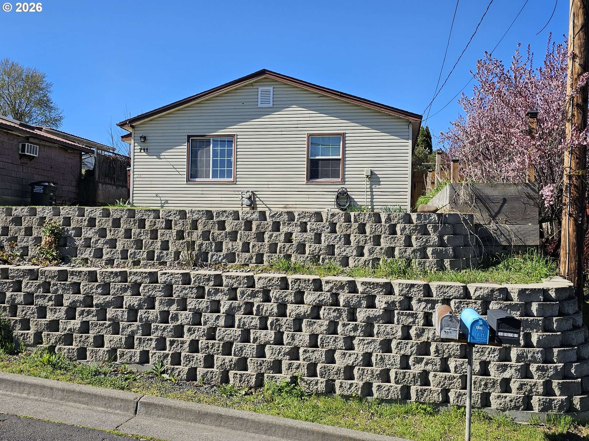 711 SE 8TH ST, Pendleton, OR 97801