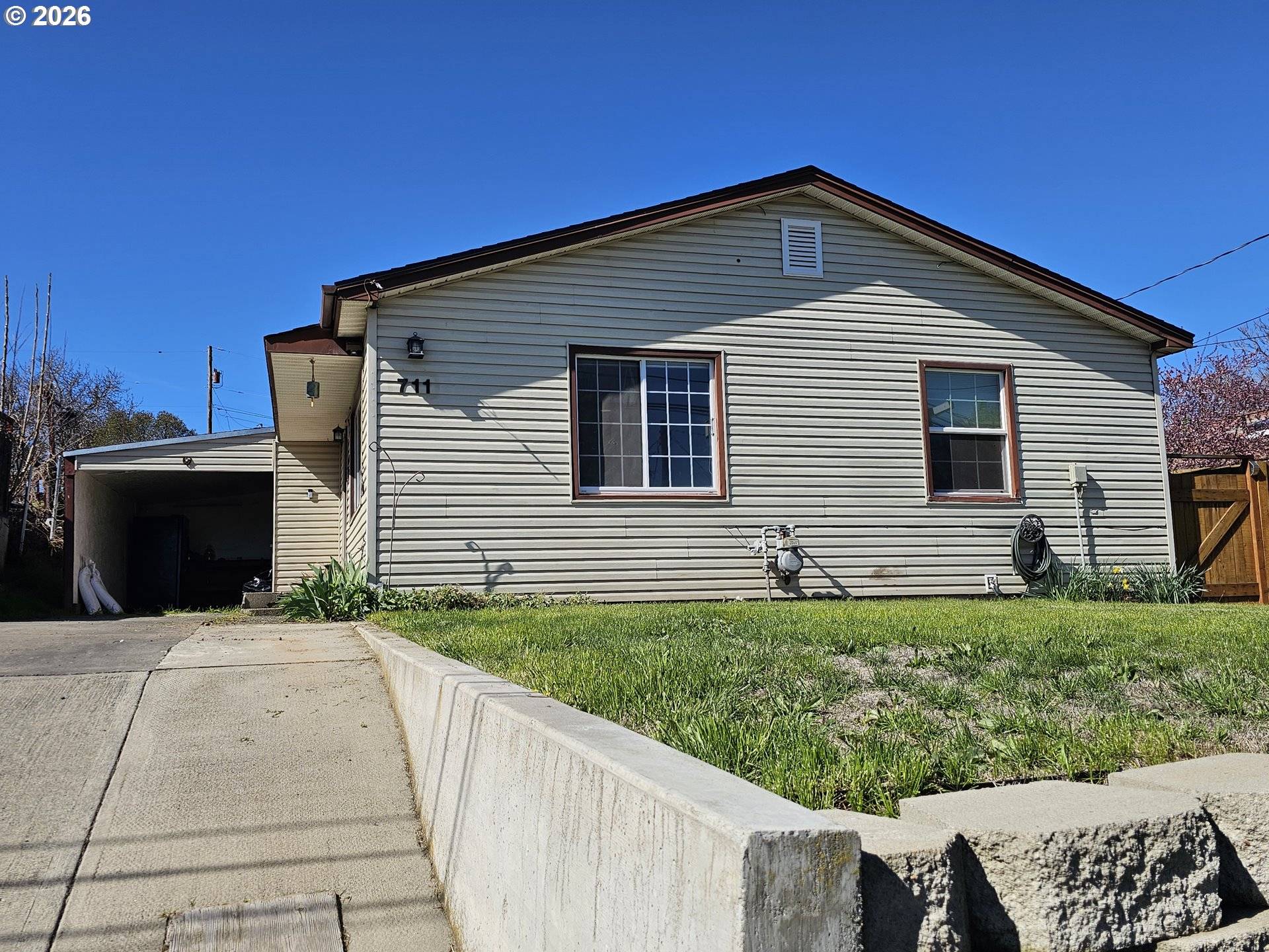 711 SE 8TH ST, Pendleton, OR 97801