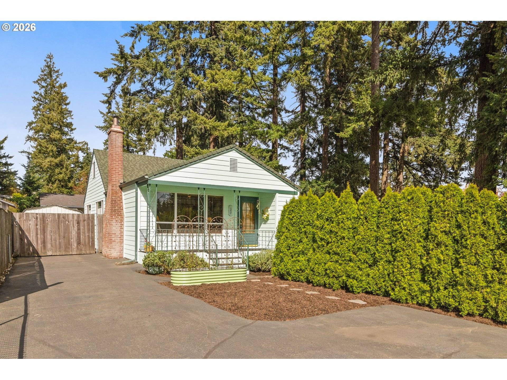 12605 SE HOLGATE BLVD, Portland, OR 97236