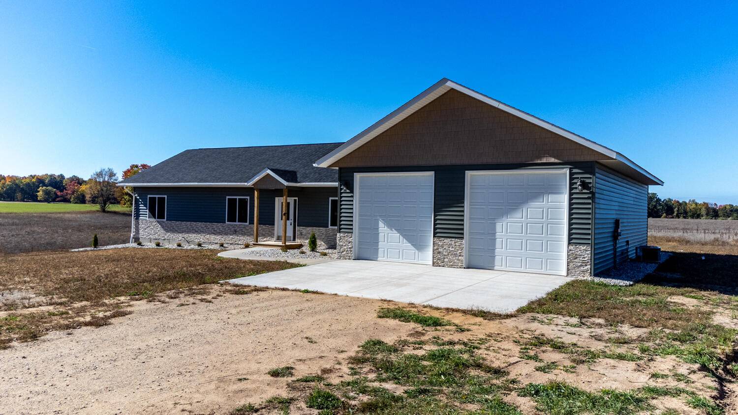 2509 S 40th AVE, Benona Twp, MI 49455