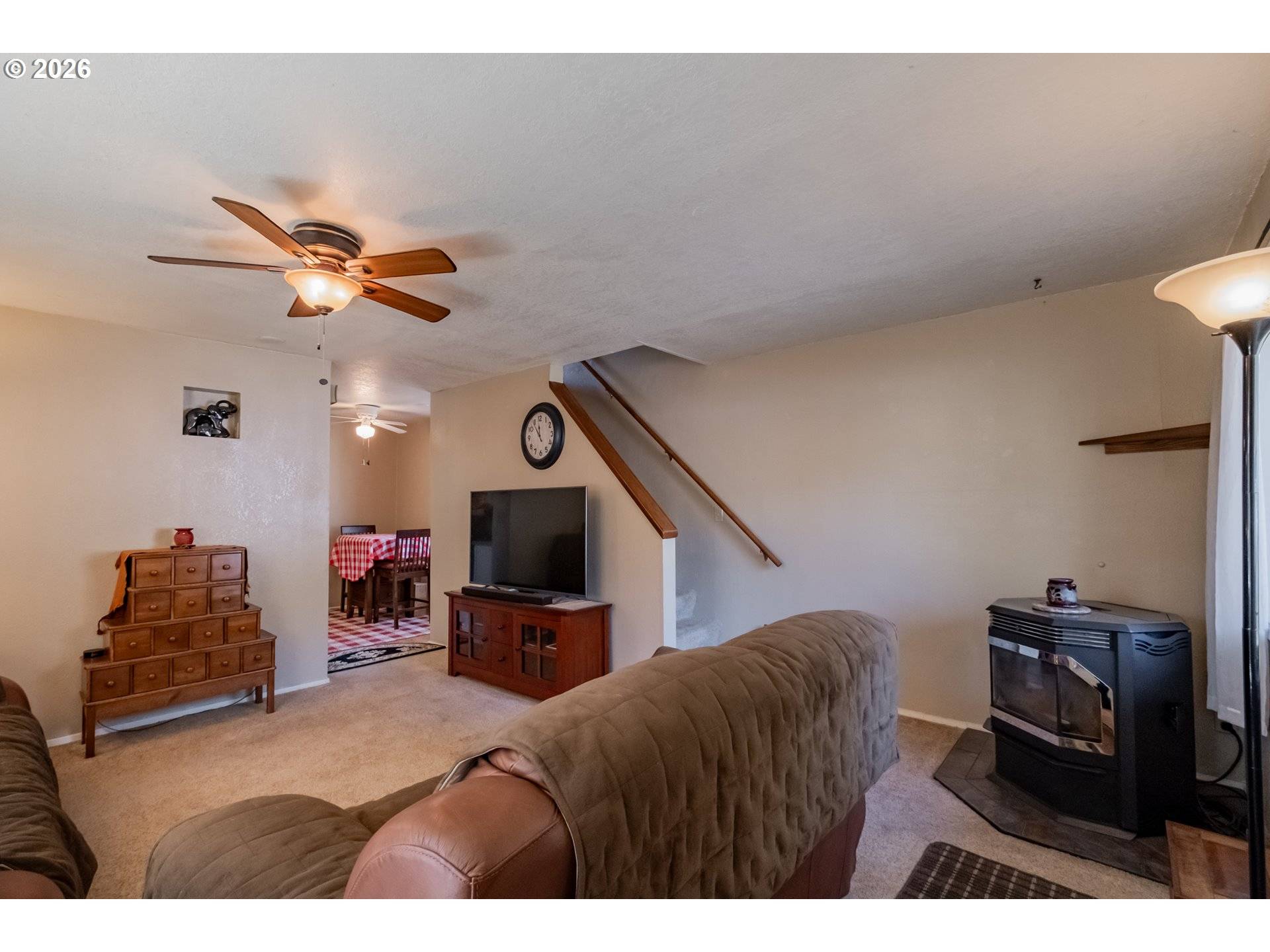 612 KAY AVE, Brownsville, OR 97327