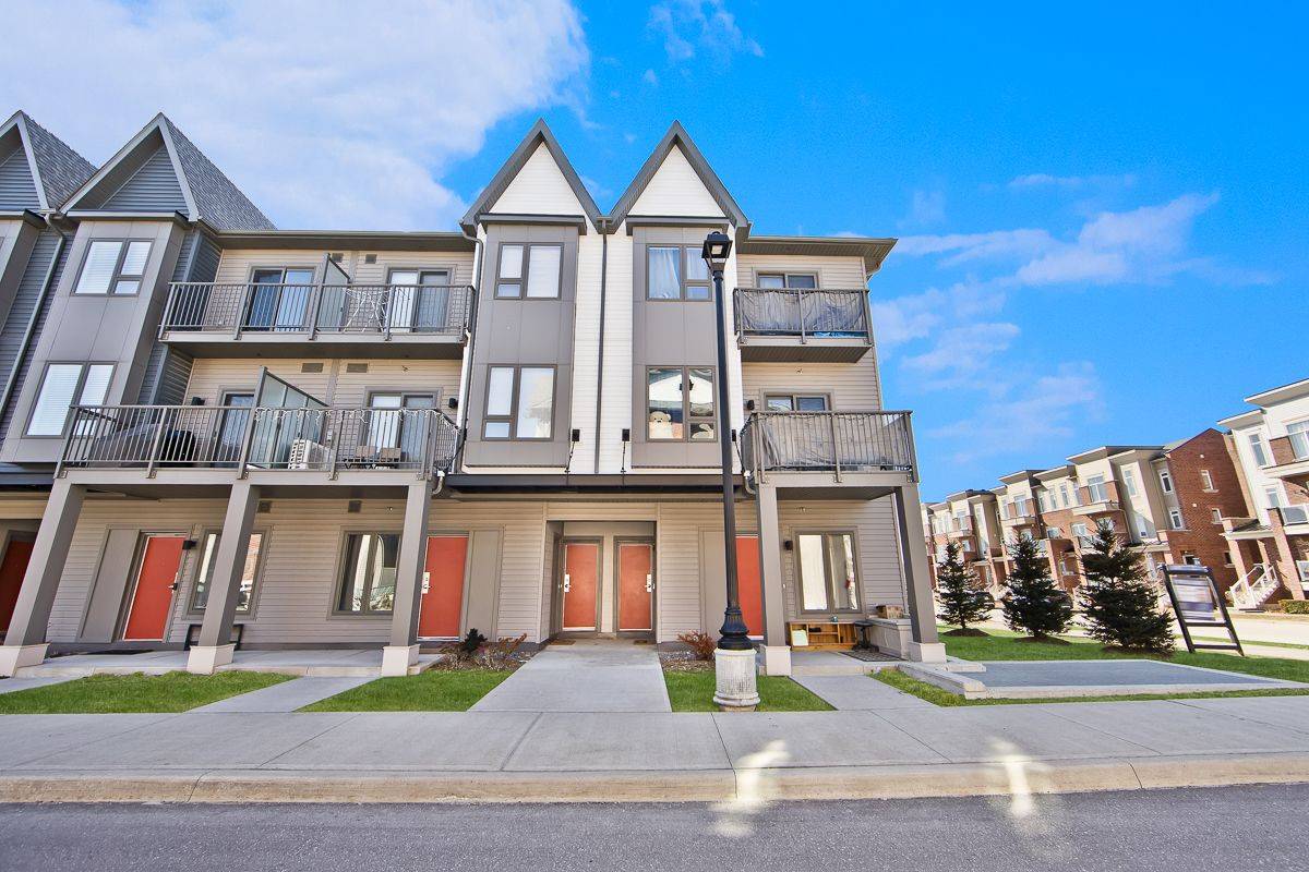 2635 William Jackson DR #515, Pickering, ON L1X 0L3