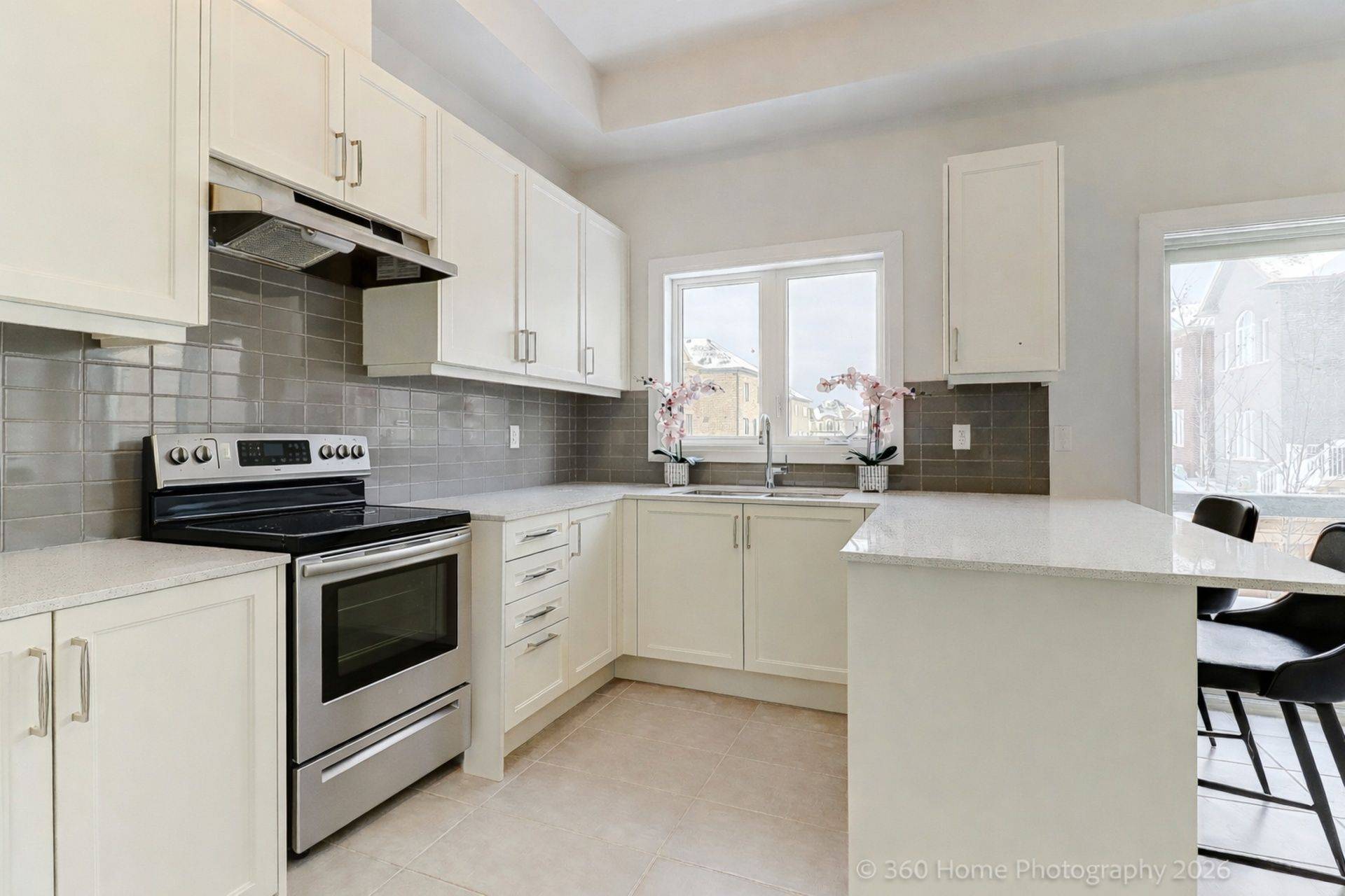 94 Seguin ST, Richmond Hill, ON L4E 1H8