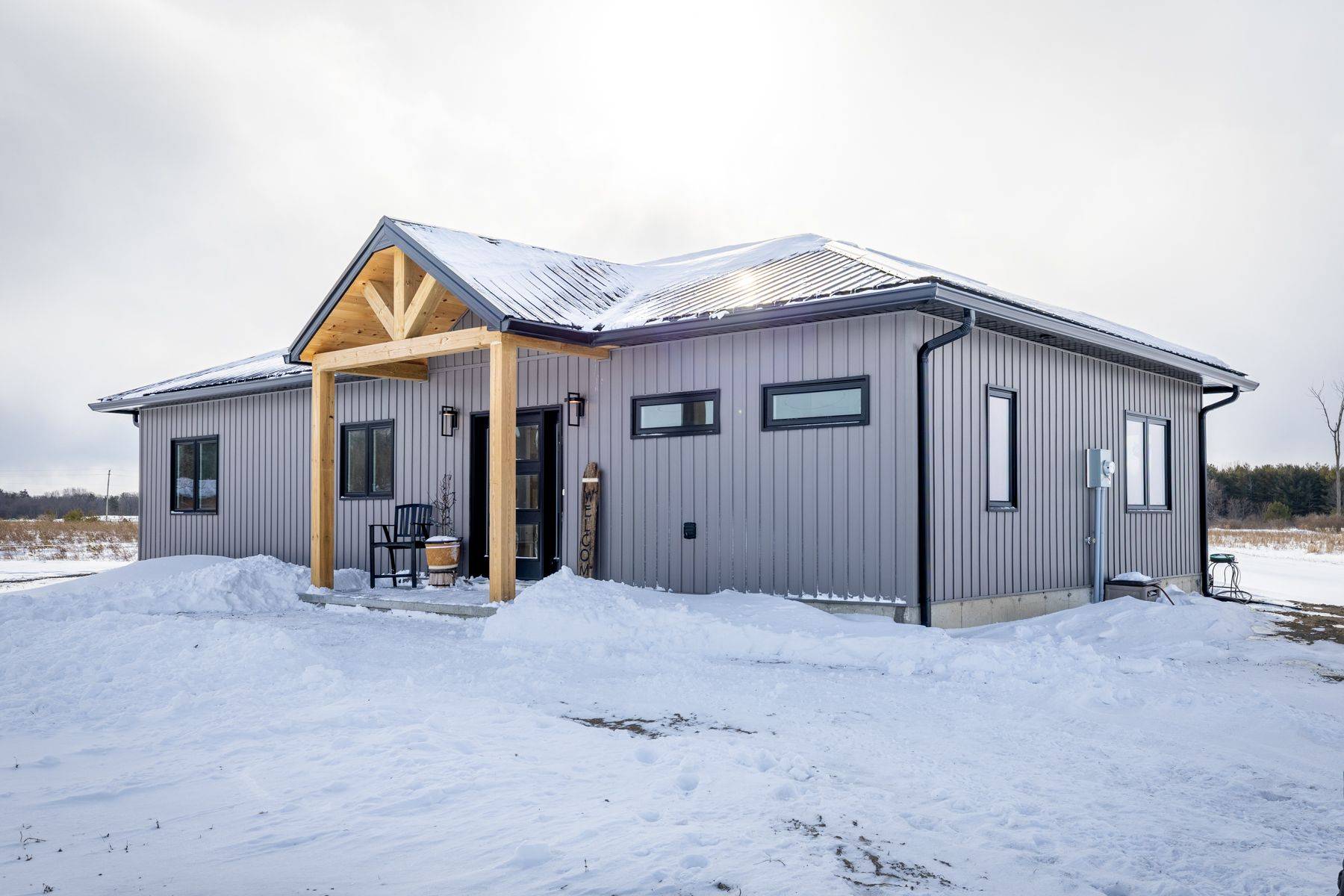 292 Kyes RD, Front Of Leeds & Seeleys Bay, ON K0E 1L0