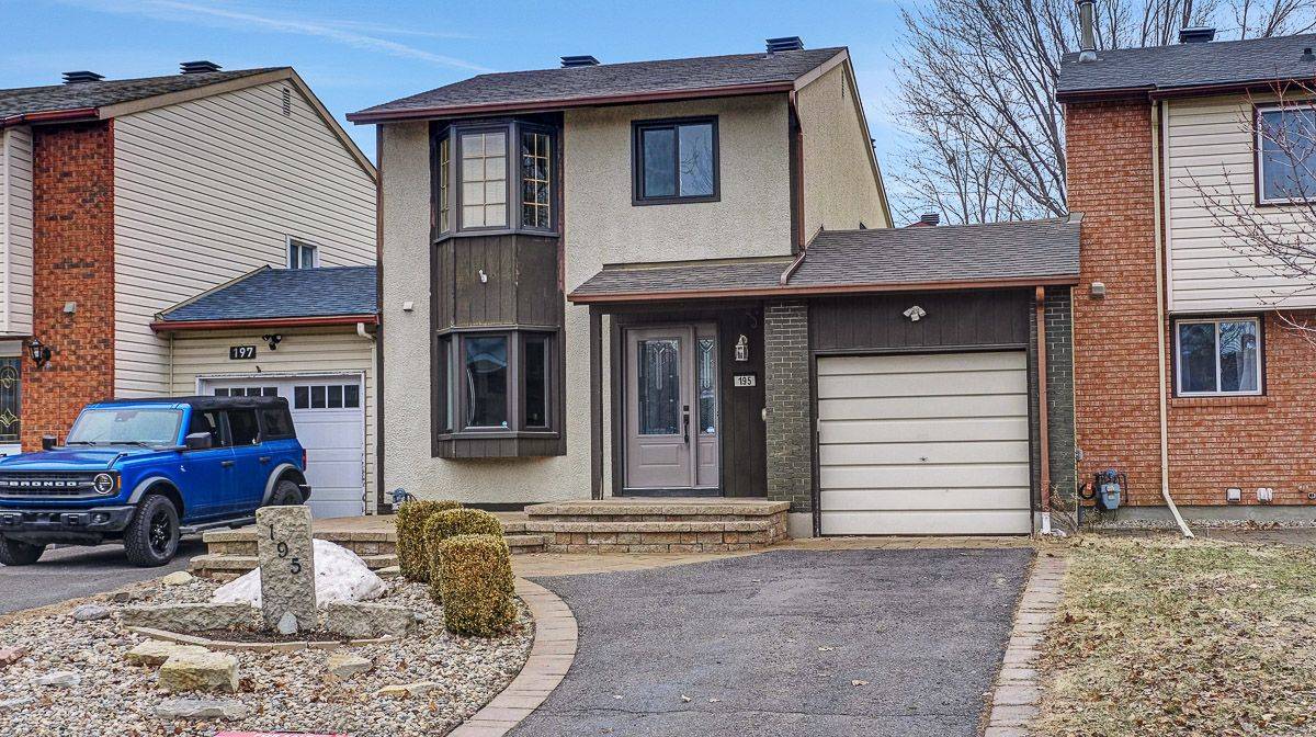 195 Sherway DR, Barrhaven, ON K2J 1Y1