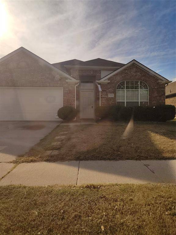 8628 Wagon Trail, Cross Roads, TX 76227