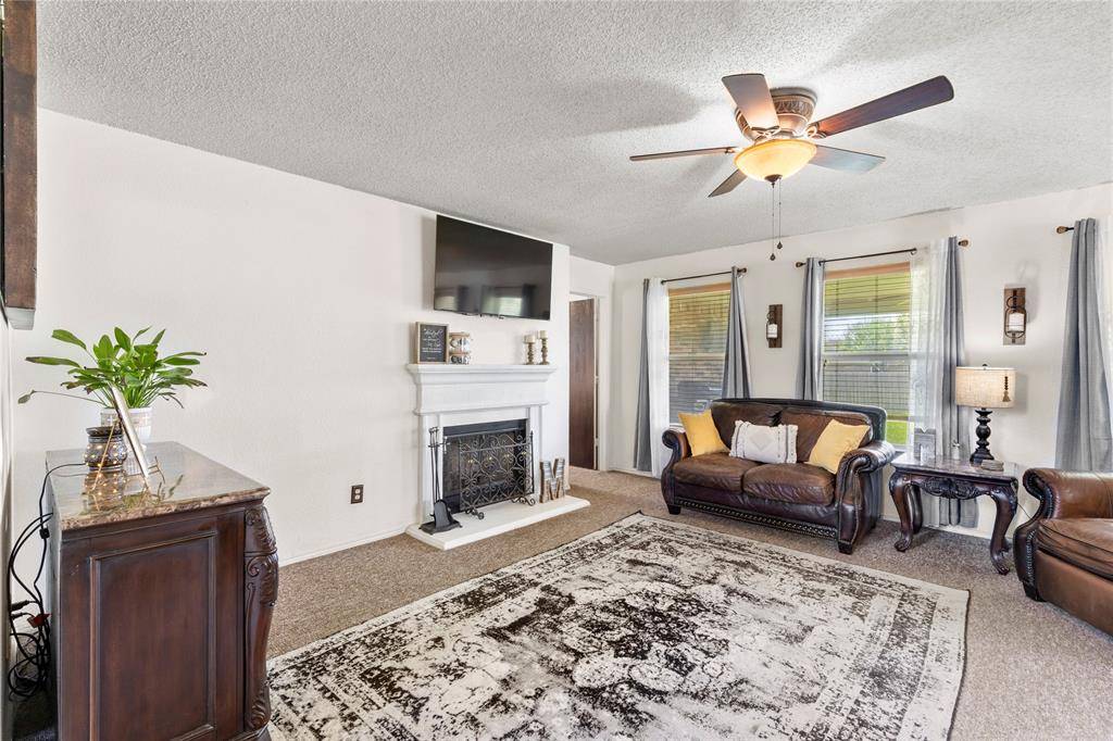 1403 Buckingham Drive, Forney, TX 75126