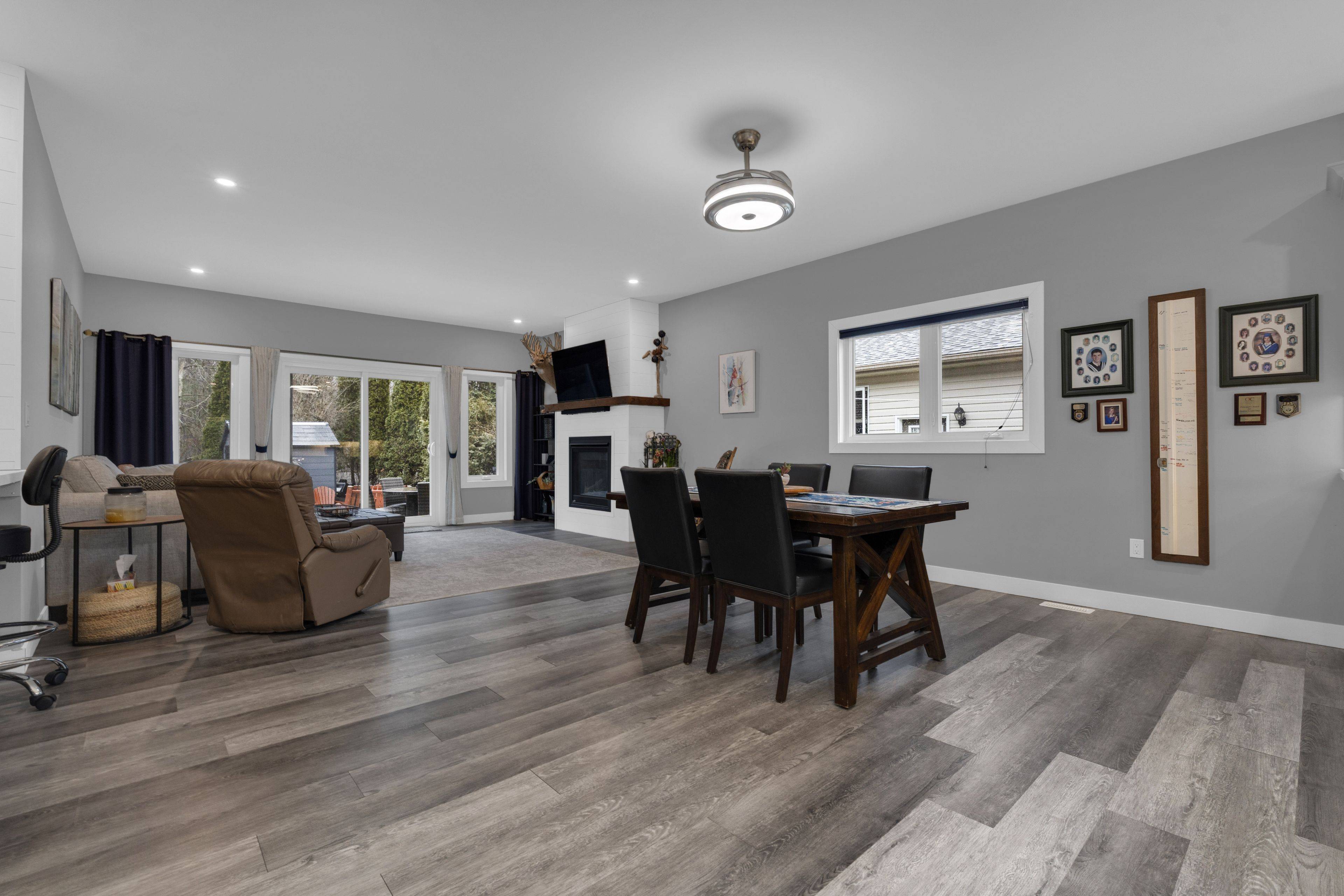 46 Brick Pond RD, Severn, ON L0K 1E0